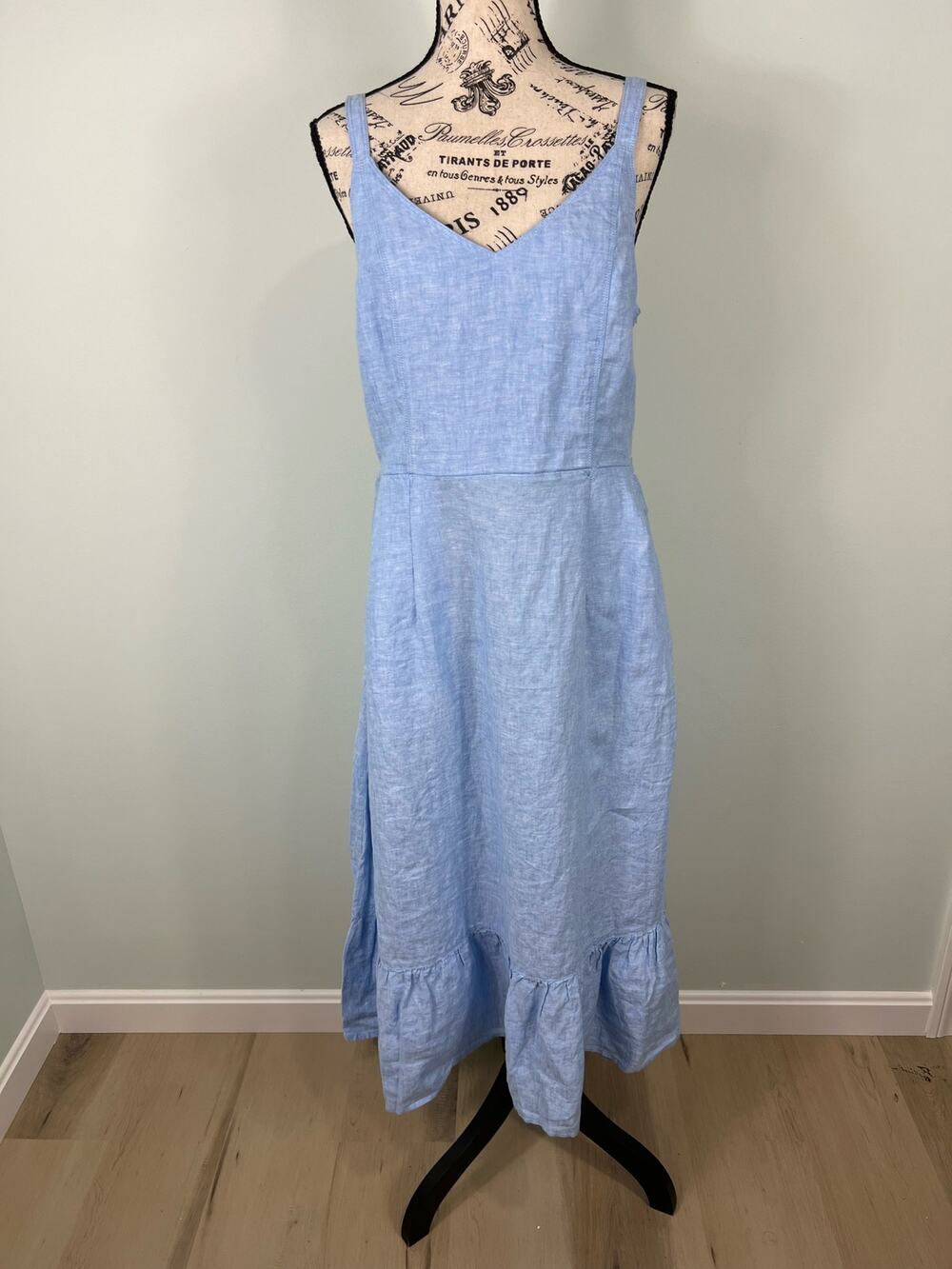 NWT Rachel Zoe 100% Linen Blue Midi dress with pockets
